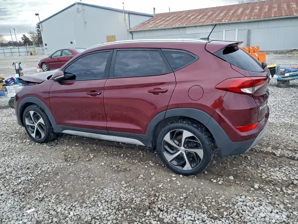 KM8J3CA27HU523173 2017 HYUNDAI TUCSON - Image 2