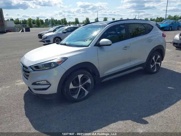 KM8J3CA27HU530950 2017 HYUNDAI TUCSON - Image 2
