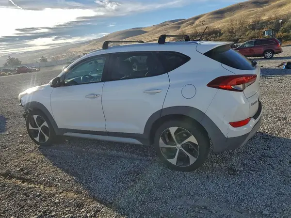 KM8J3CA27HU533041 2017 HYUNDAI TUCSON - Image 2