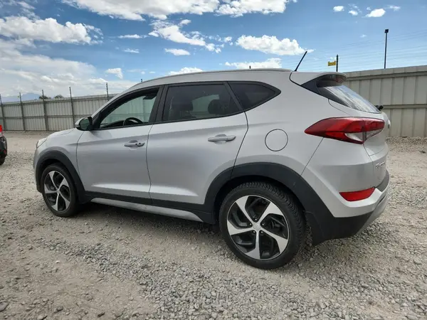 KM8J3CA27HU548901 2017 HYUNDAI TUCSON - Image 2