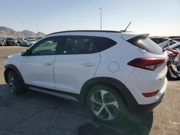 KM8J3CA27HU571921 2017 HYUNDAI TUCSON - Image 2