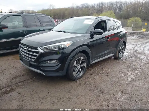 KM8J3CA27HU572020 2017 HYUNDAI TUCSON - Image 2