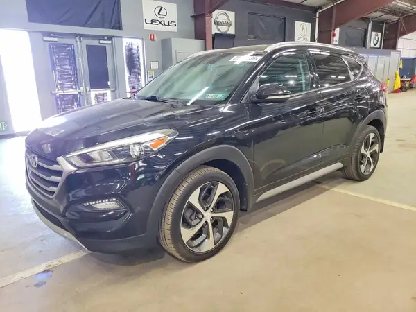 KM8J3CA27HU595698 2017 HYUNDAI TUCSON - Image 1