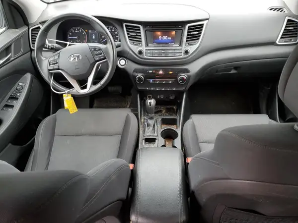 KM8J3CA27HU596429 2017 HYUNDAI TUCSON - Image 8