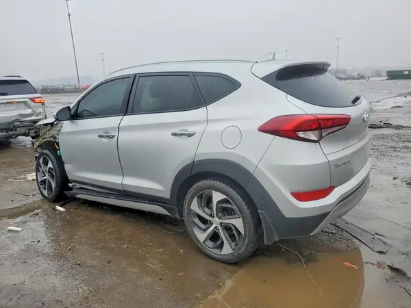 KM8J3CA27HU598424 2017 HYUNDAI TUCSON - Image 2