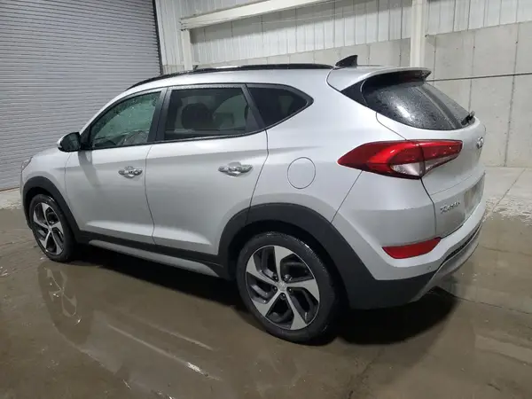 KM8J3CA27HU598553 2017 HYUNDAI TUCSON - Image 2