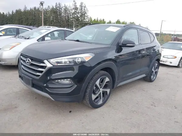 KM8J3CA27JU704960 2018 HYUNDAI TUCSON - Image 2