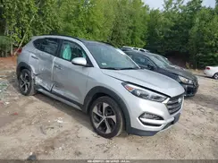 KM8J3CA27JU724741 2018 HYUNDAI TUCSON
