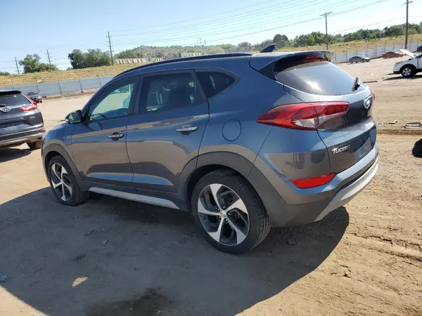 KM8J3CA27JU777813 2018 HYUNDAI TUCSON - Image 2
