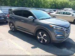 KM8J3CA27JU815282 2018 HYUNDAI TUCSON