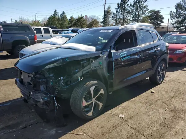 KM8J3CA27JU824306 2018 HYUNDAI TUCSON - Image 1