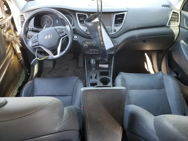 KM8J3CA27JU824306 2018 HYUNDAI TUCSON - Image 8