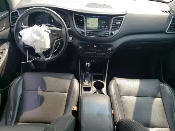 KM8J3CA28GU034036 2016 HYUNDAI TUCSON - Image 8