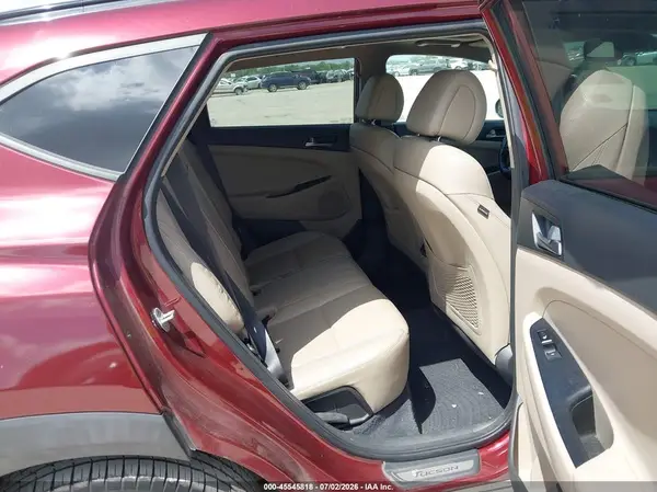 KM8J3CA28GU042220 2016 HYUNDAI TUCSON - Image 8
