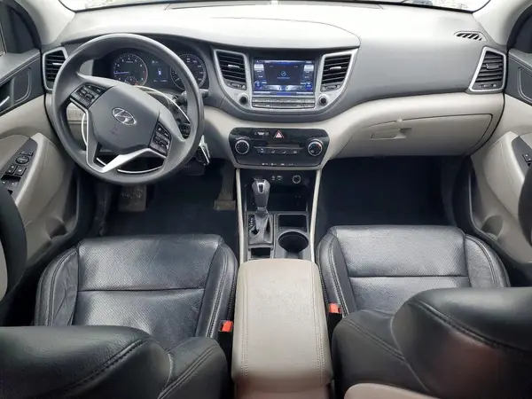 KM8J3CA28GU044937 2016 HYUNDAI TUCSON - Image 8