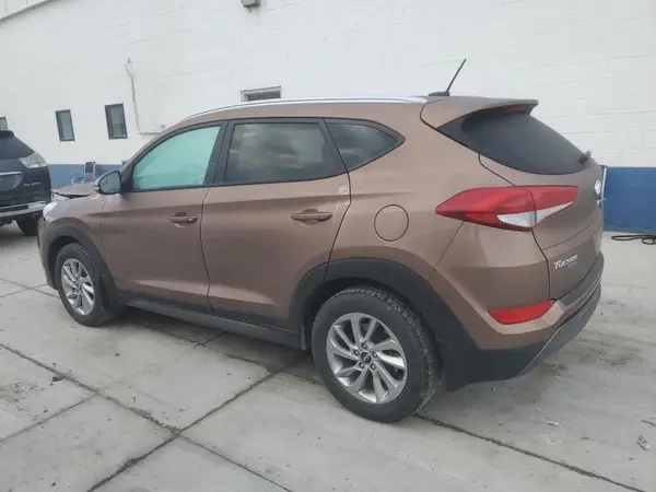 KM8J3CA28GU048017 2016 HYUNDAI TUCSON - Image 2