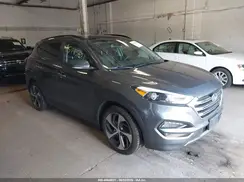 KM8J3CA28GU048826 2016 HYUNDAI TUCSON