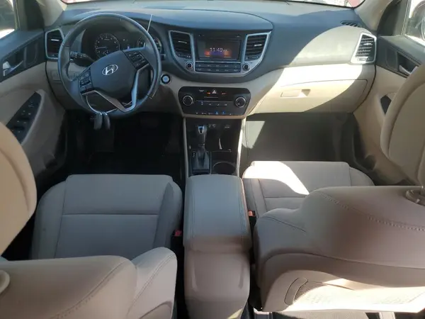 KM8J3CA28GU049782 2016 HYUNDAI TUCSON - Image 8