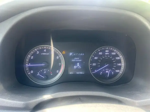 KM8J3CA28GU062371 2016 HYUNDAI TUCSON - Image 8