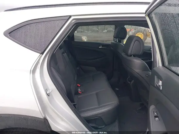 KM8J3CA28GU069353 2016 HYUNDAI TUCSON - Image 8