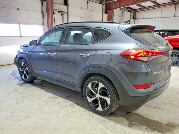 KM8J3CA28GU071619 2016 HYUNDAI TUCSON - Image 2