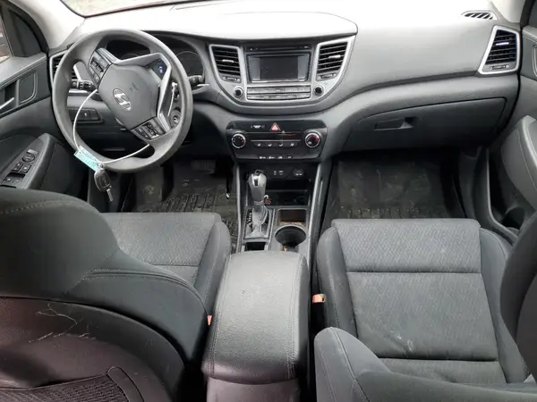 KM8J3CA28GU074200 2016 HYUNDAI TUCSON - Image 8