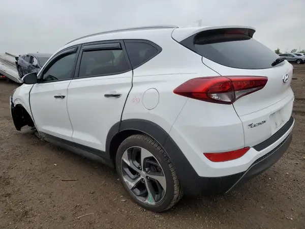 KM8J3CA28GU077016 2016 HYUNDAI TUCSON - Image 2