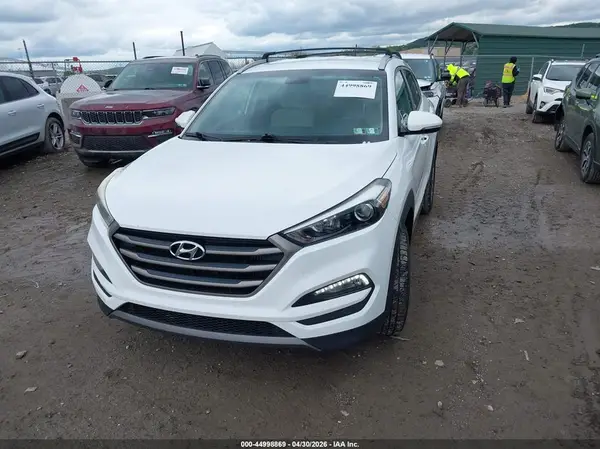 KM8J3CA28GU083706 2016 HYUNDAI TUCSON - Image 2