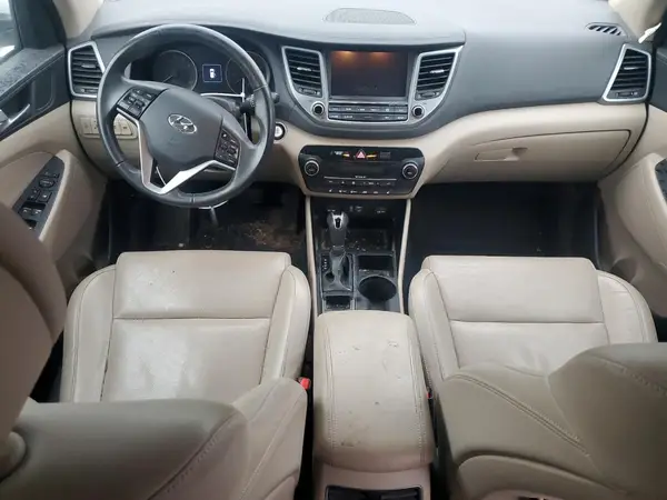 KM8J3CA28GU107065 2016 HYUNDAI TUCSON - Image 8