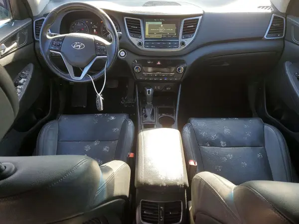 KM8J3CA28GU114789 2016 HYUNDAI TUCSON - Image 8