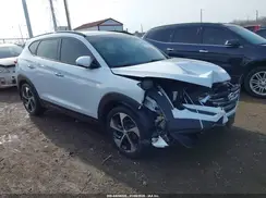 KM8J3CA28GU129471 2016 HYUNDAI TUCSON