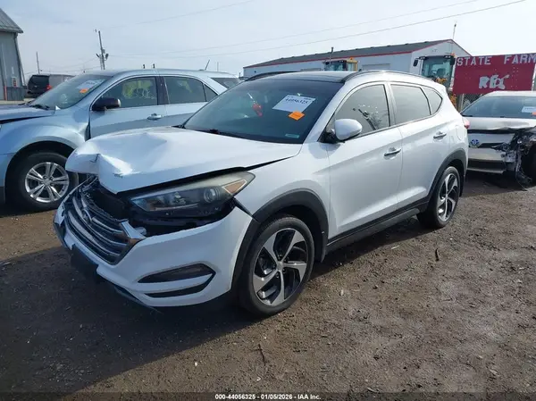 KM8J3CA28GU129471 2016 HYUNDAI TUCSON - Image 2