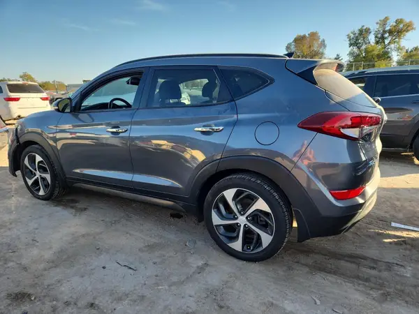 KM8J3CA28GU130197 2016 HYUNDAI TUCSON - Image 2