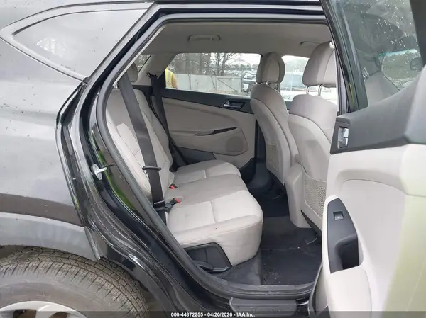 KM8J3CA28GU138915 2016 HYUNDAI TUCSON - Image 8