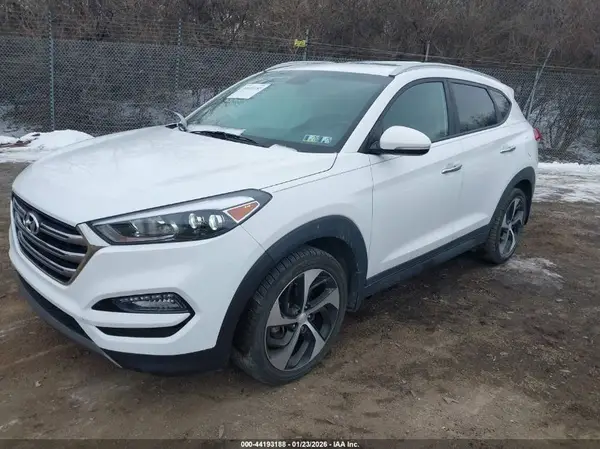 KM8J3CA28GU145704 2016 HYUNDAI TUCSON - Image 2