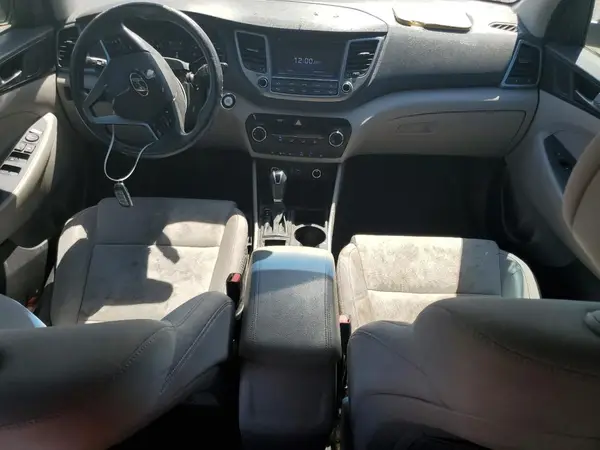 KM8J3CA28GU148604 2016 HYUNDAI TUCSON - Image 8