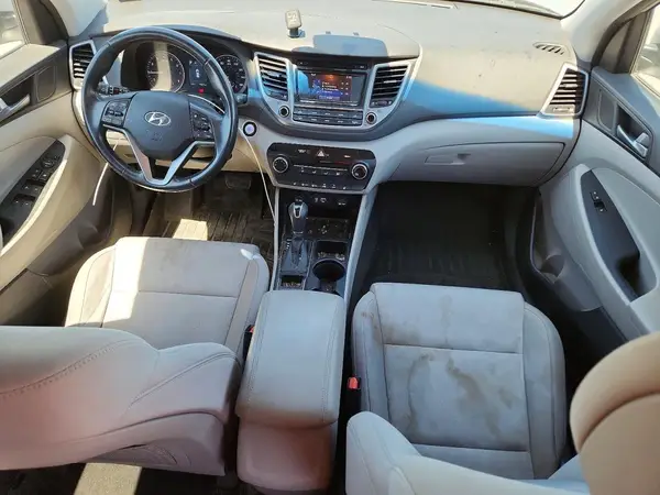 KM8J3CA28GU149655 2016 HYUNDAI TUCSON - Image 8