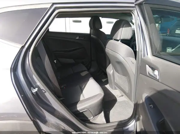KM8J3CA28GU158680 2016 HYUNDAI TUCSON - Image 8