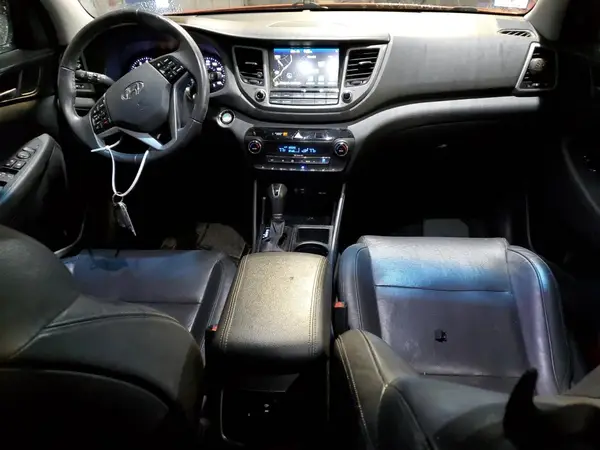 KM8J3CA28GU162227 2016 HYUNDAI TUCSON - Image 8