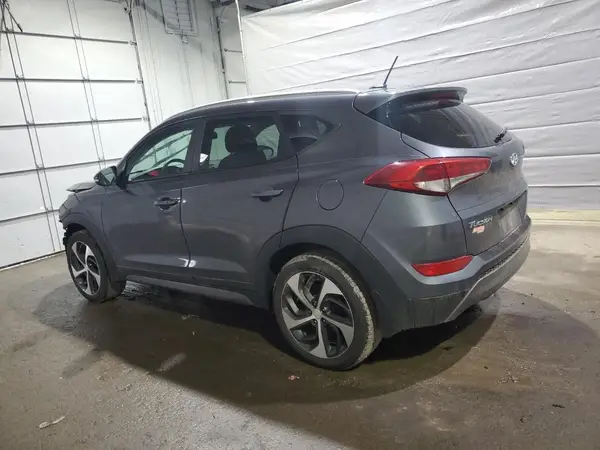 KM8J3CA28GU204752 2016 HYUNDAI TUCSON - Image 2