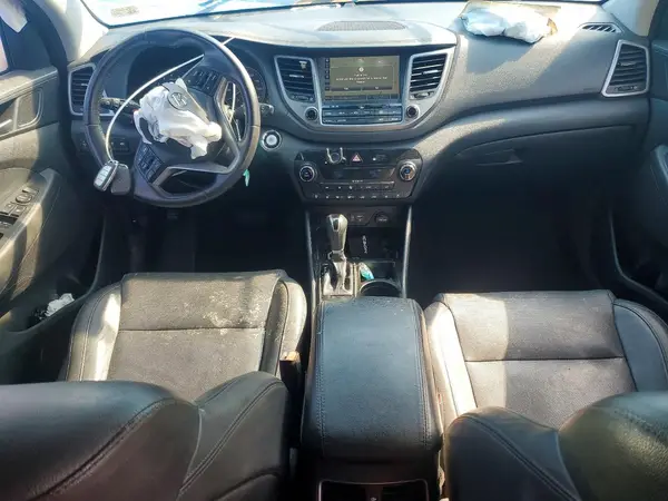 KM8J3CA28GU210079 2016 HYUNDAI TUCSON - Image 8
