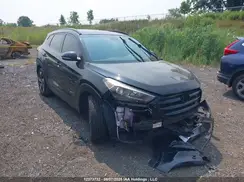 KM8J3CA28GU219056 2016 HYUNDAI TUCSON