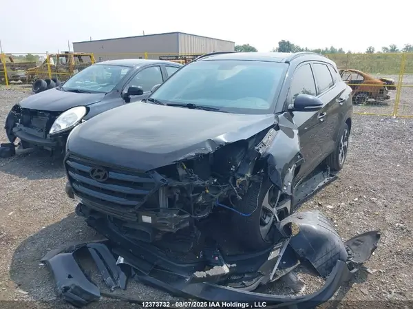 KM8J3CA28GU219056 2016 HYUNDAI TUCSON - Image 2
