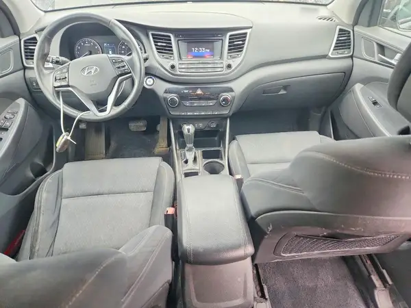 KM8J3CA28GU221034 2016 HYUNDAI TUCSON - Image 8