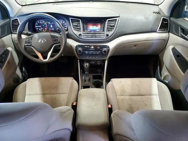 KM8J3CA28GU225889 2016 HYUNDAI TUCSON - Image 8