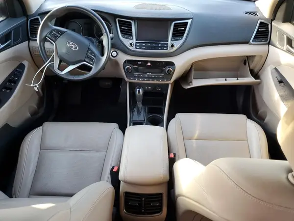 KM8J3CA28GU230123 2016 HYUNDAI TUCSON - Image 8