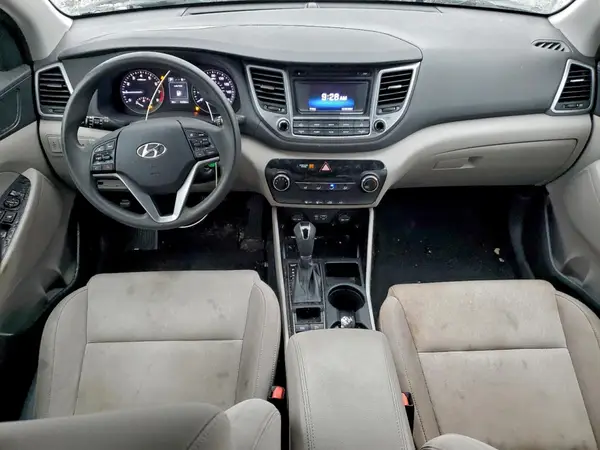 KM8J3CA28GU231241 2016 HYUNDAI TUCSON - Image 8