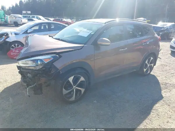 KM8J3CA28GU241039 2016 HYUNDAI TUCSON - Image 2