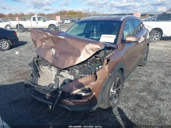 KM8J3CA28GU246872 2016 HYUNDAI TUCSON - Image 2