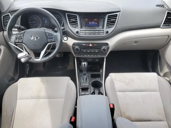 KM8J3CA28GU252770 2016 HYUNDAI TUCSON - Image 8